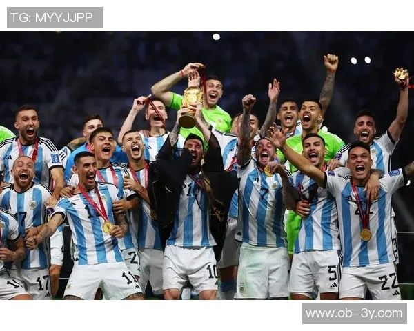 谢周三遭遇重创英冠扣12分陷入降级危机球队历史首次破产 谢周三遭遇重创英冠扣12分陷入降级危机球队历史首次破产